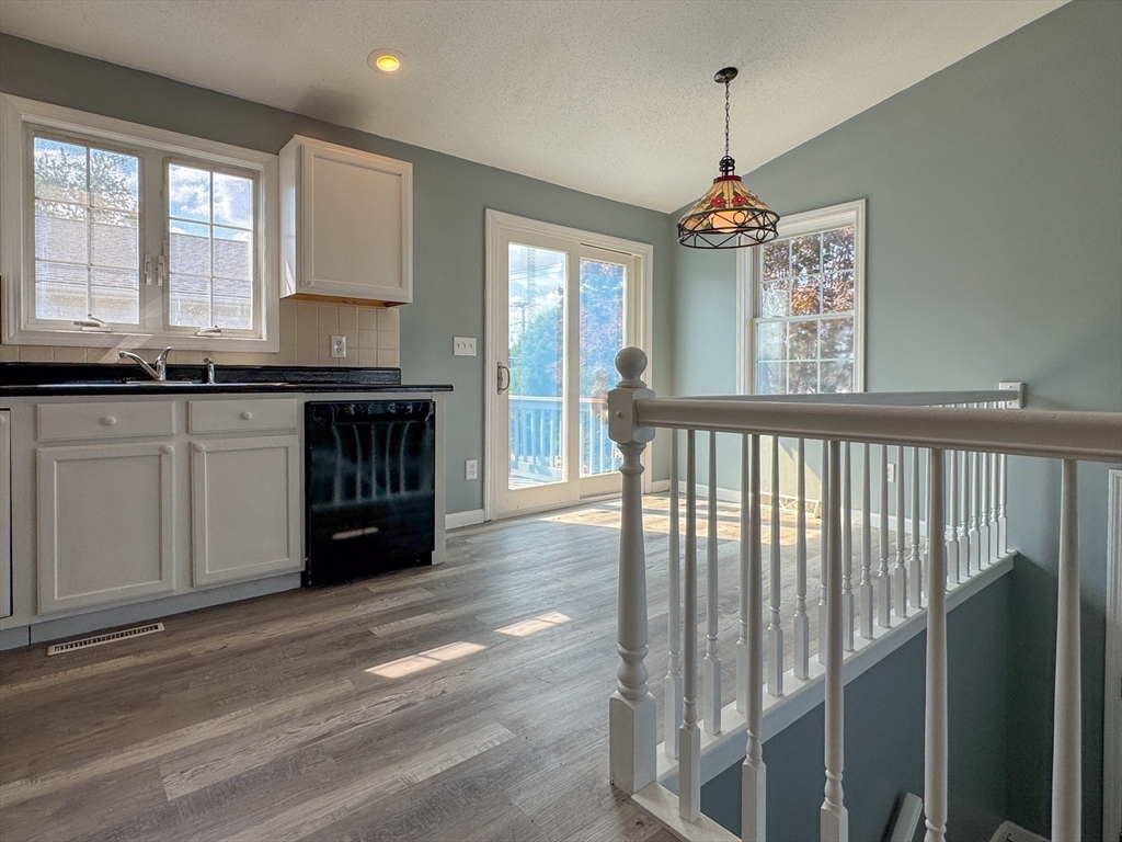 899 Warren Street Fall River, MA 02721 - Photo 11 of 20