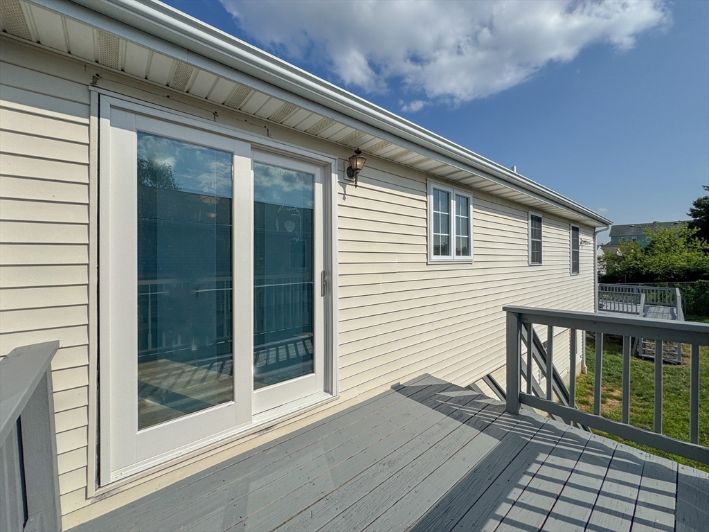899 Warren Street Fall River, MA 02721 - Photo 4 of 20