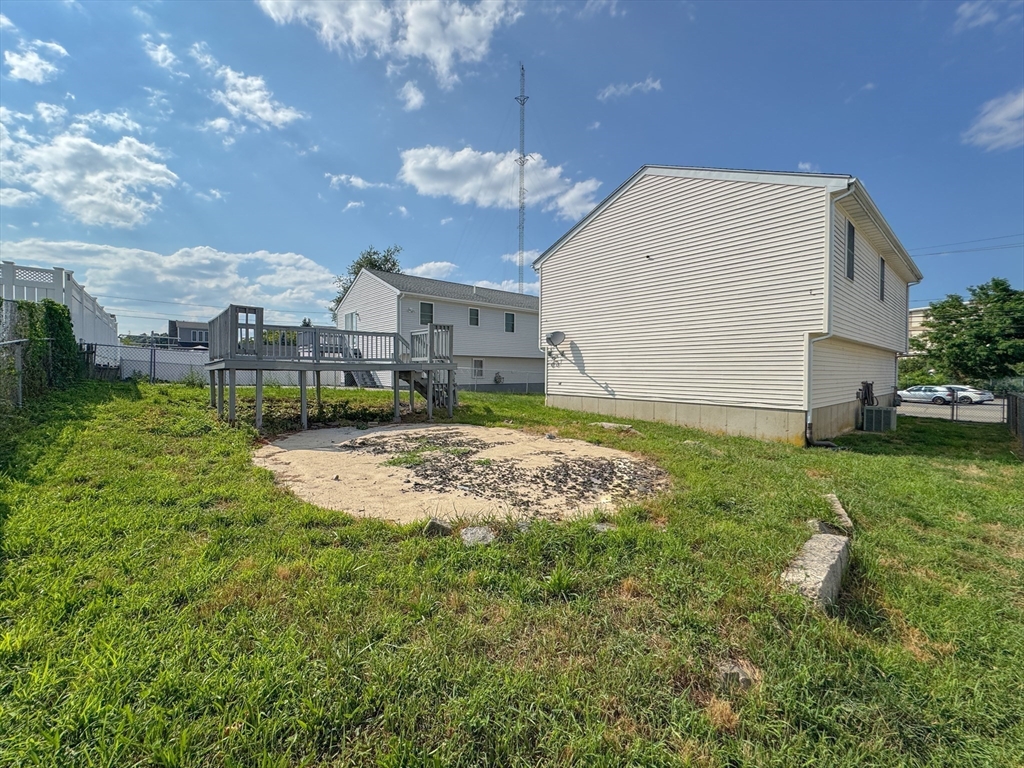 899 Warren Street Fall River, MA 02721 - Photo 5 of 20