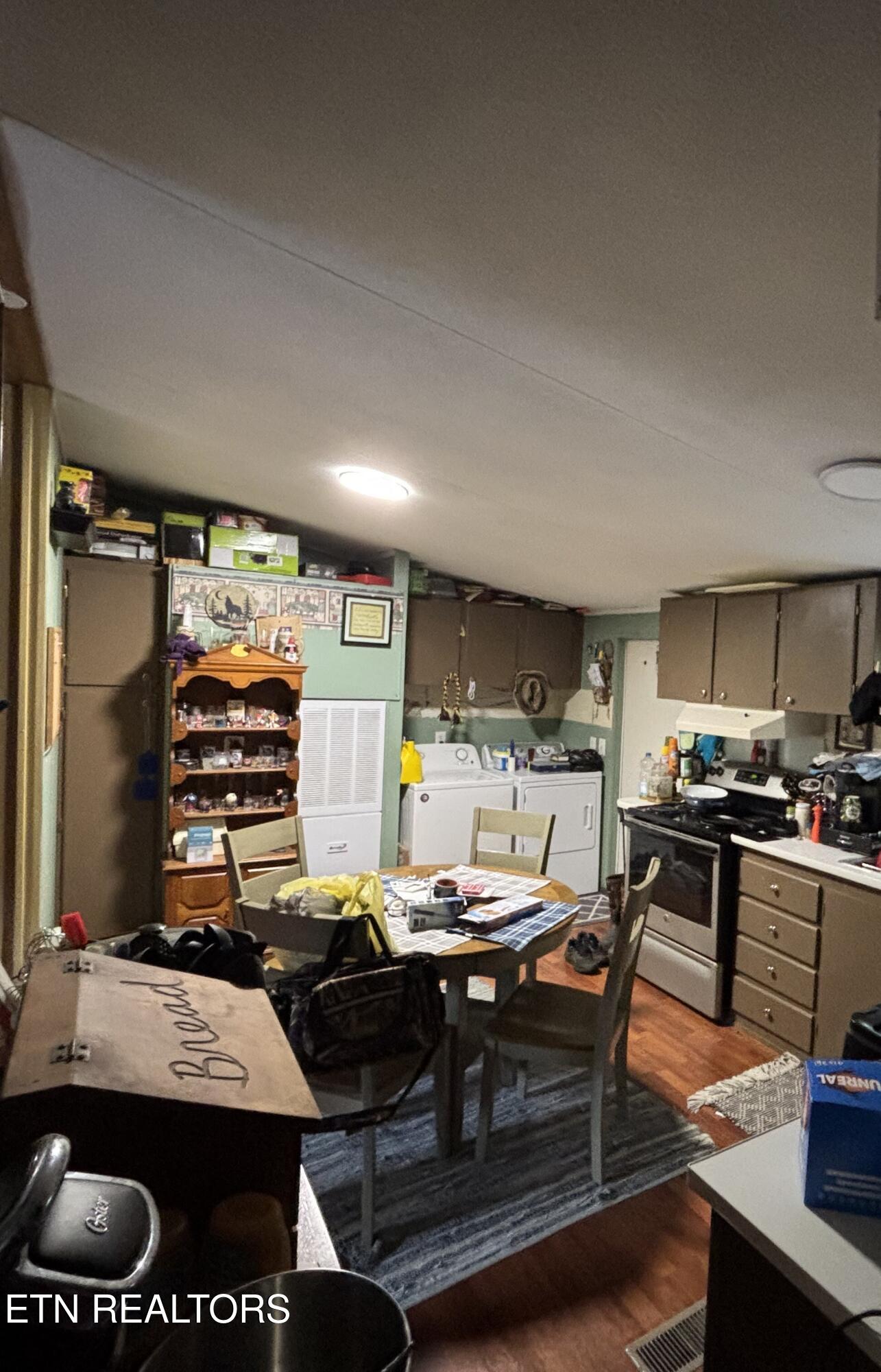 245 State Highway 72 Baxter, KY 40806 - Photo 17 of 22 Kitchen