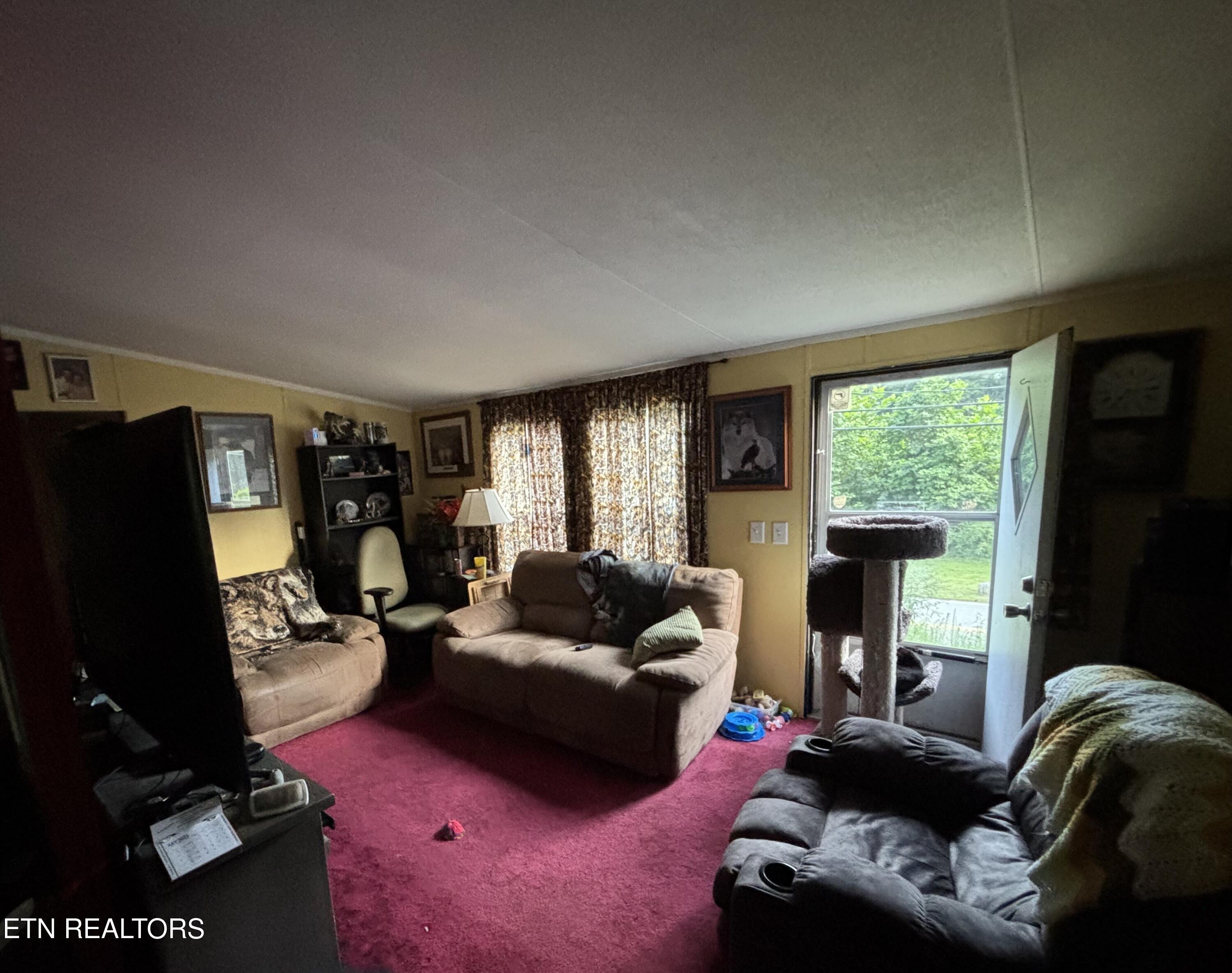 245 State Highway 72 Baxter, KY 40806 - Photo 22 of 22 Living Room