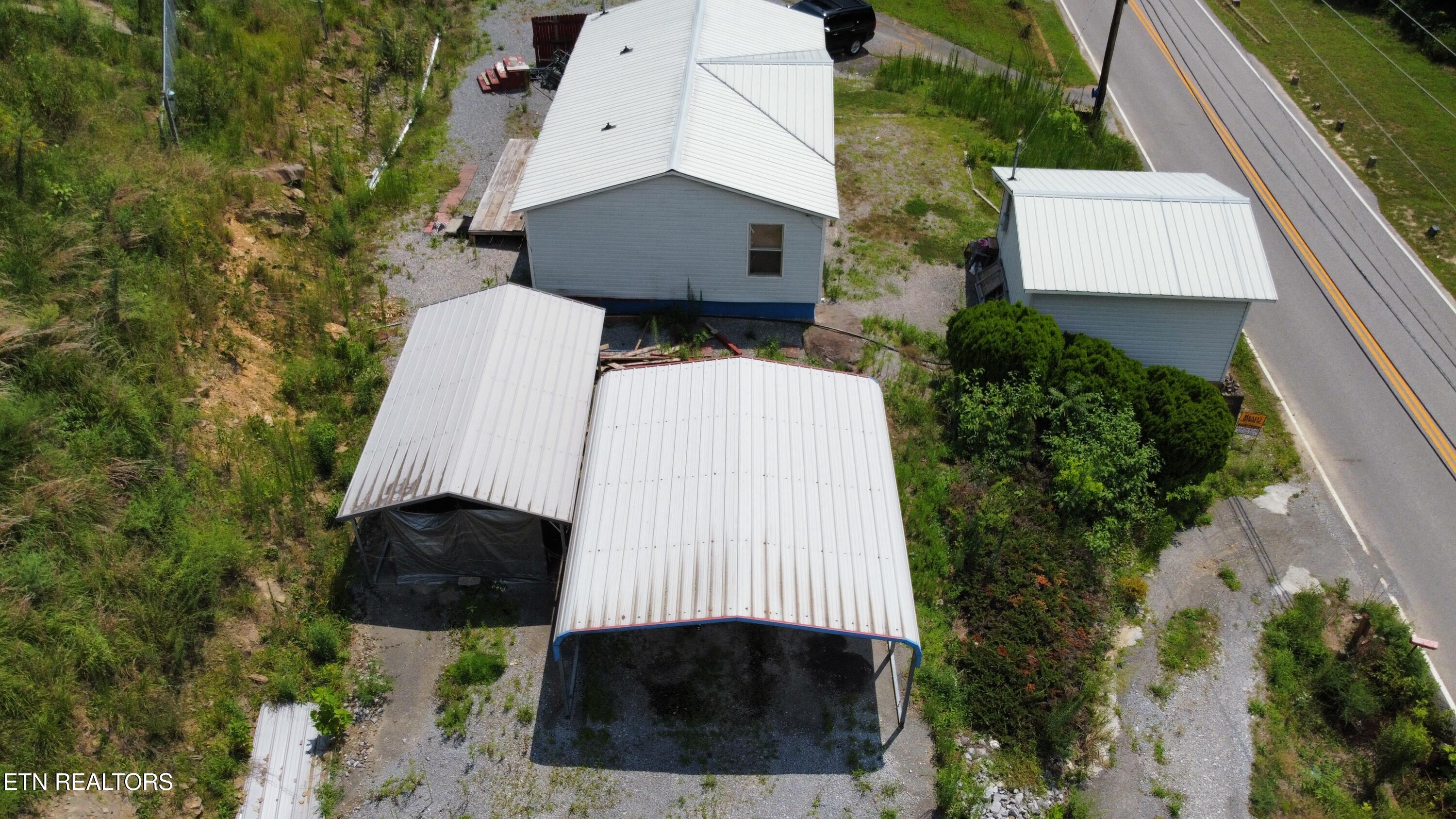 245 State Highway 72 Baxter, KY 40806 - Photo 6 of 22 dji_fly_20250730_125408_192_175389492984