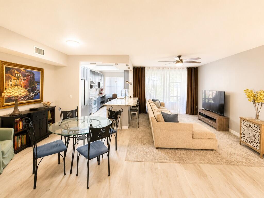 17050 Emile Street, Unit 2 Boca Raton, FL 33487 - Photo 7 of 22 83C4C242-C348-4EA7-854F-62A0B5D3F02B_1_1