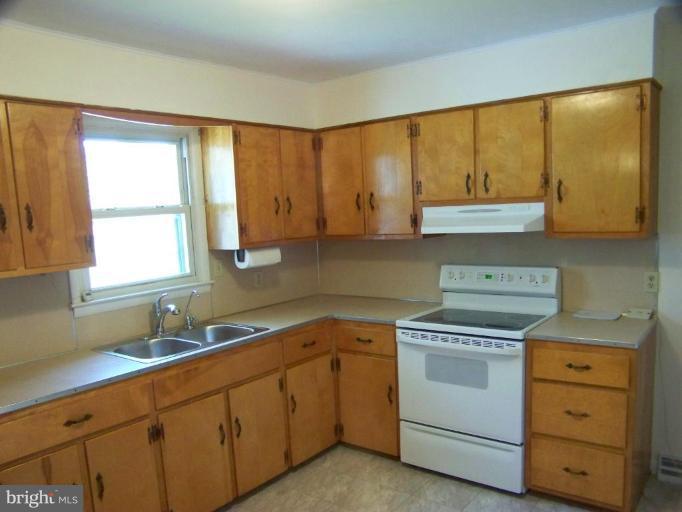 328 England Creamery Road North East, MD 21901 - Photo 9 of 14 Kitchen #2