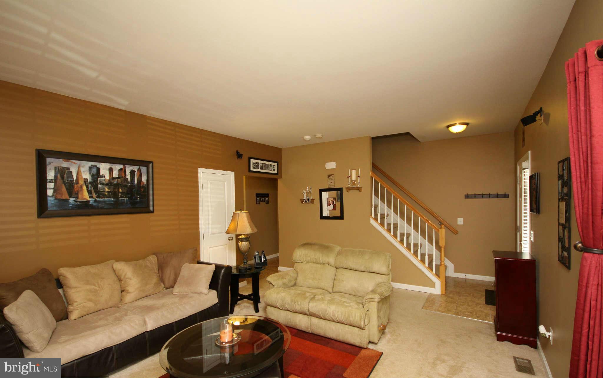 430 Kyle Road Crownsville, MD 21032 - Photo 5 of 30 Living Room