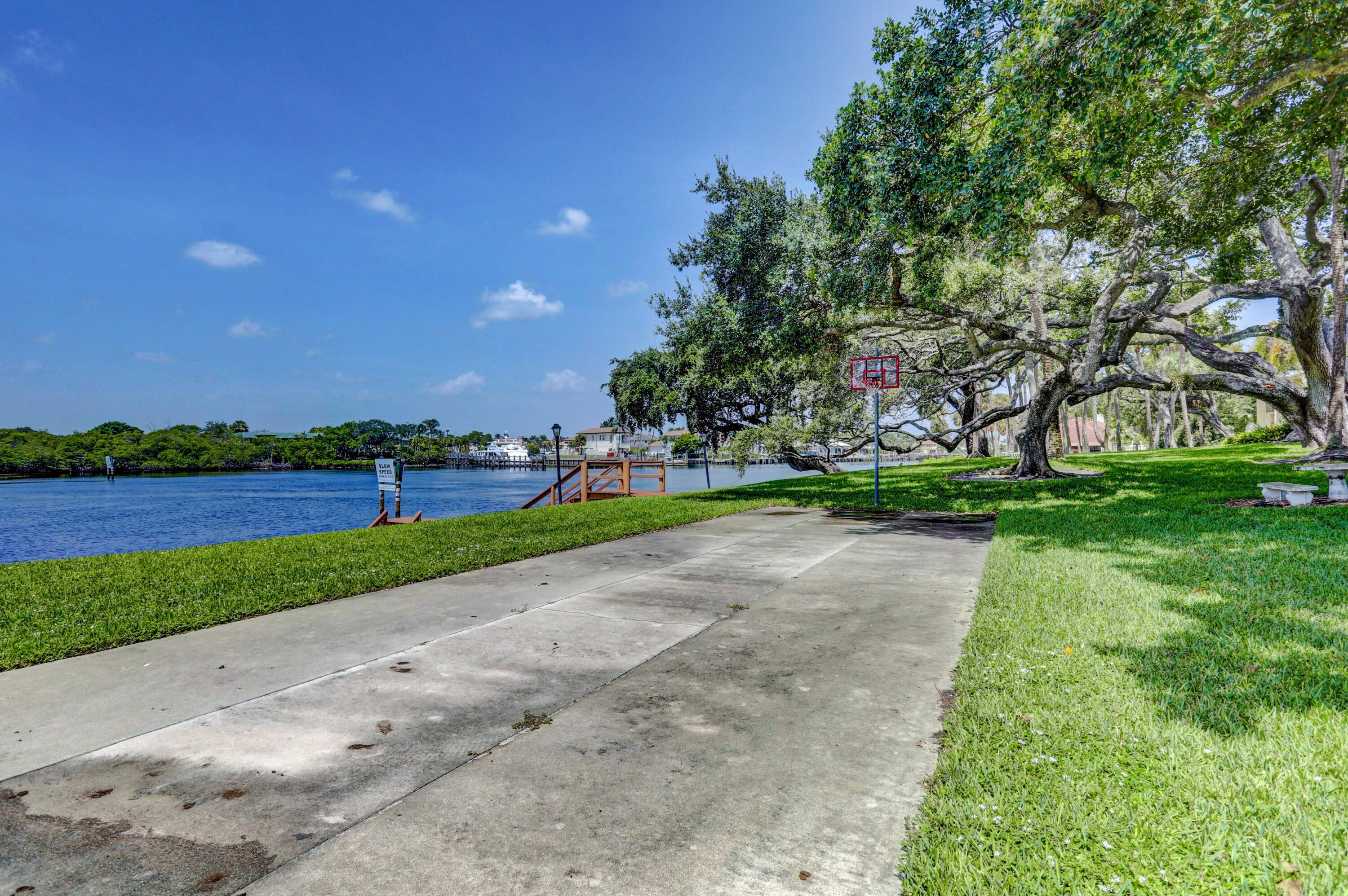 394 Golfview Road, Unit F North Palm Beach, FL 33408 - Photo 55 of 73 Walk Path