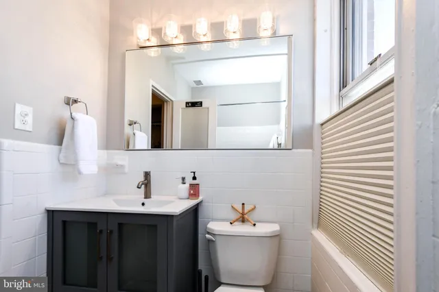 $1,999 | 1851 Columbia Road Northwest, Unit 603, Washington, DC 20009