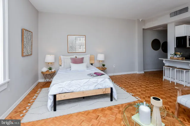 $1,999 | 1851 Columbia Road Northwest, Unit 603, Washington, DC 20009