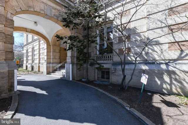 $1,999 | 1851 Columbia Road Northwest, Unit 603, Washington, DC 20009