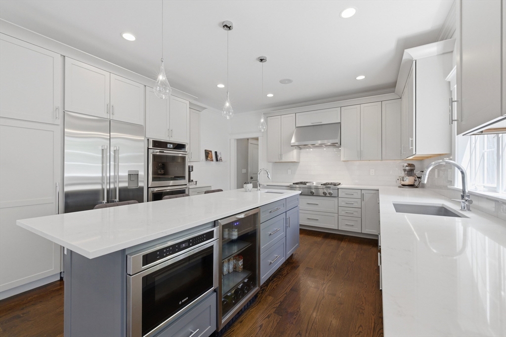 4 Augustus Road Lexington, MA 02421 - Photo 2 of 35