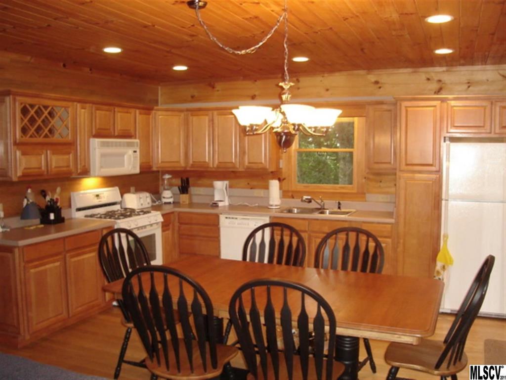 380 Welcome Lane Boone, NC 28607 - Photo 4 of 6 Gallery Image 4
