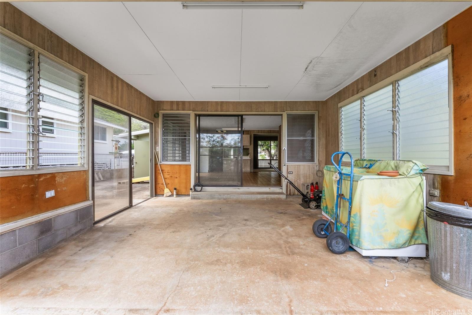 6017 Aimoku Street Honolulu, HI 96821 - Photo 19 of 22