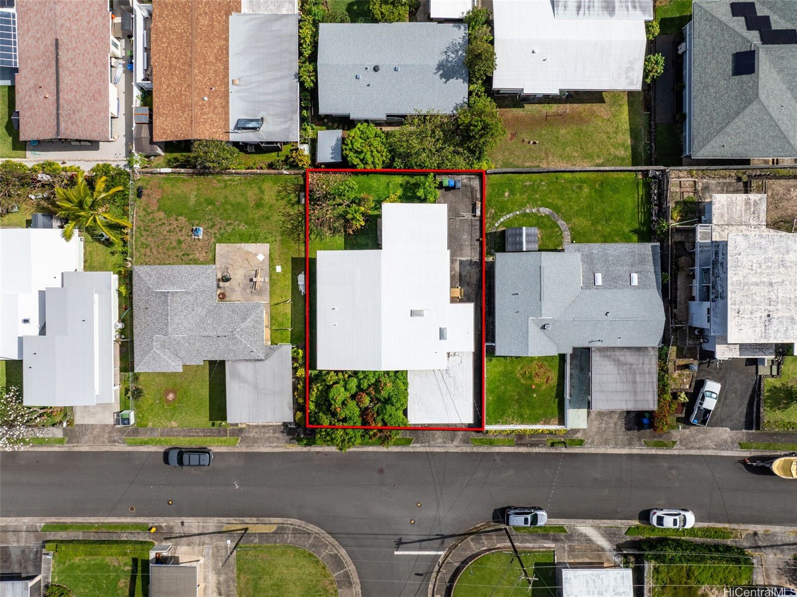 6017 Aimoku Street Honolulu, HI 96821 - Photo 3 of 22