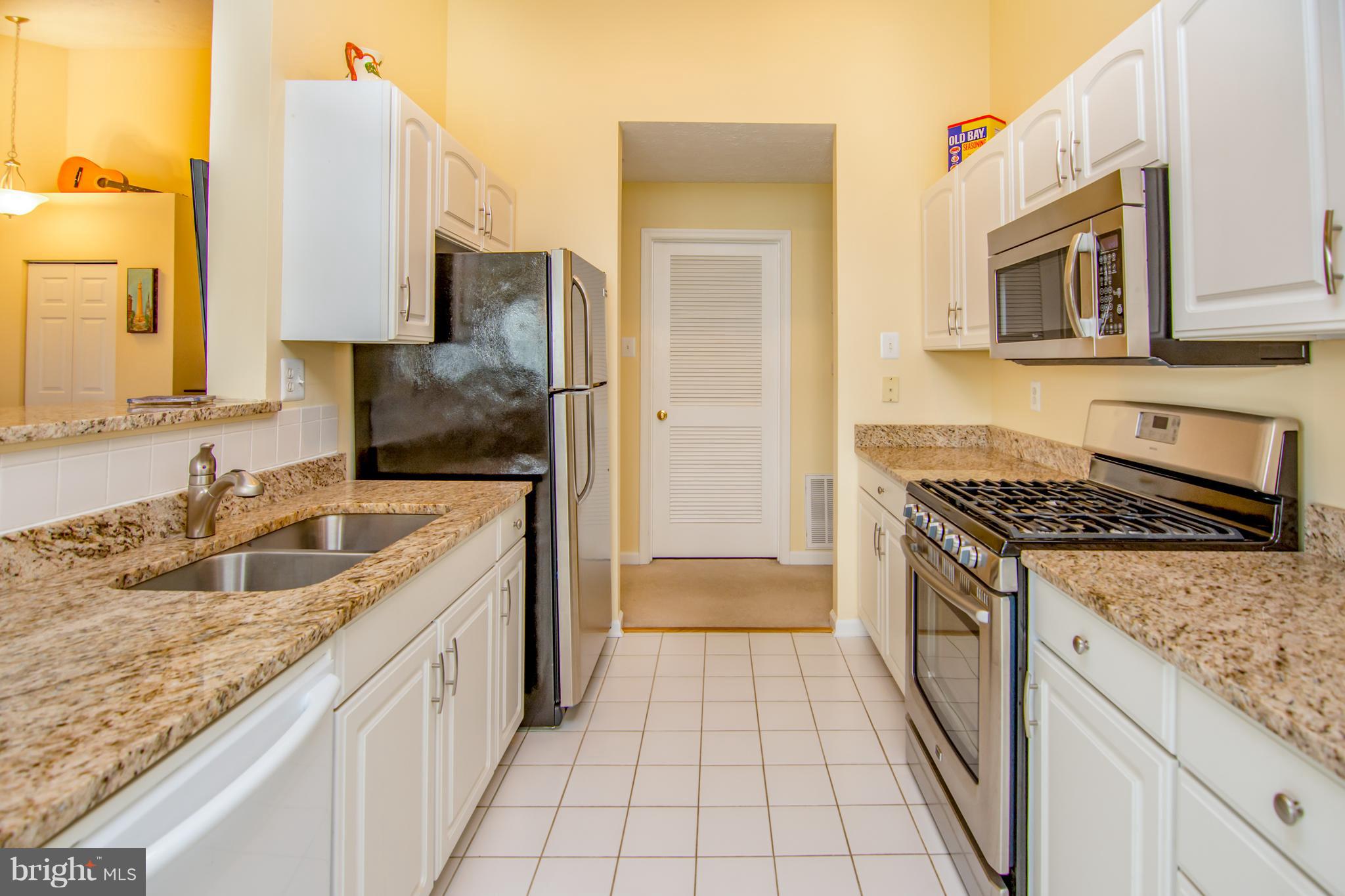 8361 Cypress Mill Road Nottingham, MD 21236 - Photo 12 of 22 KITCHEN