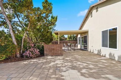 $1,100,000 | 8641 Hydra Lane, San Diego, CA 92126