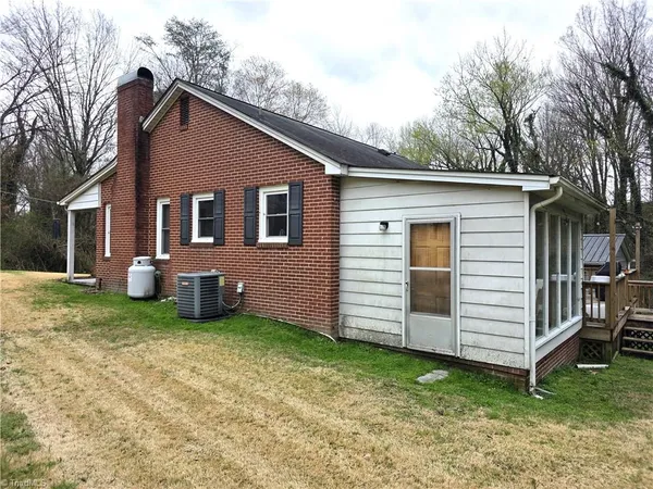 $239,000 | 611 Arch Street, Mount Airy, NC 27030