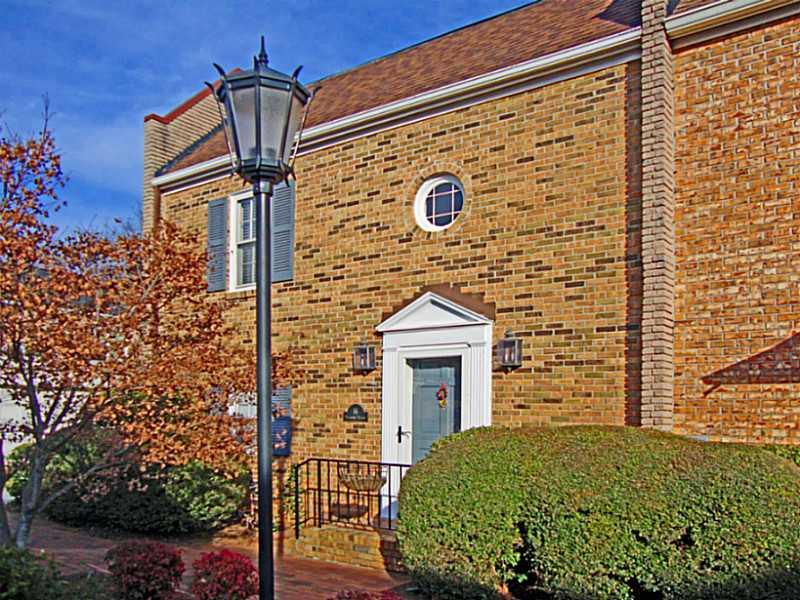 16 Sycamore Square, Unit 16 Decatur, GA 30030 - Photo 1 of 1 Exterior Front.