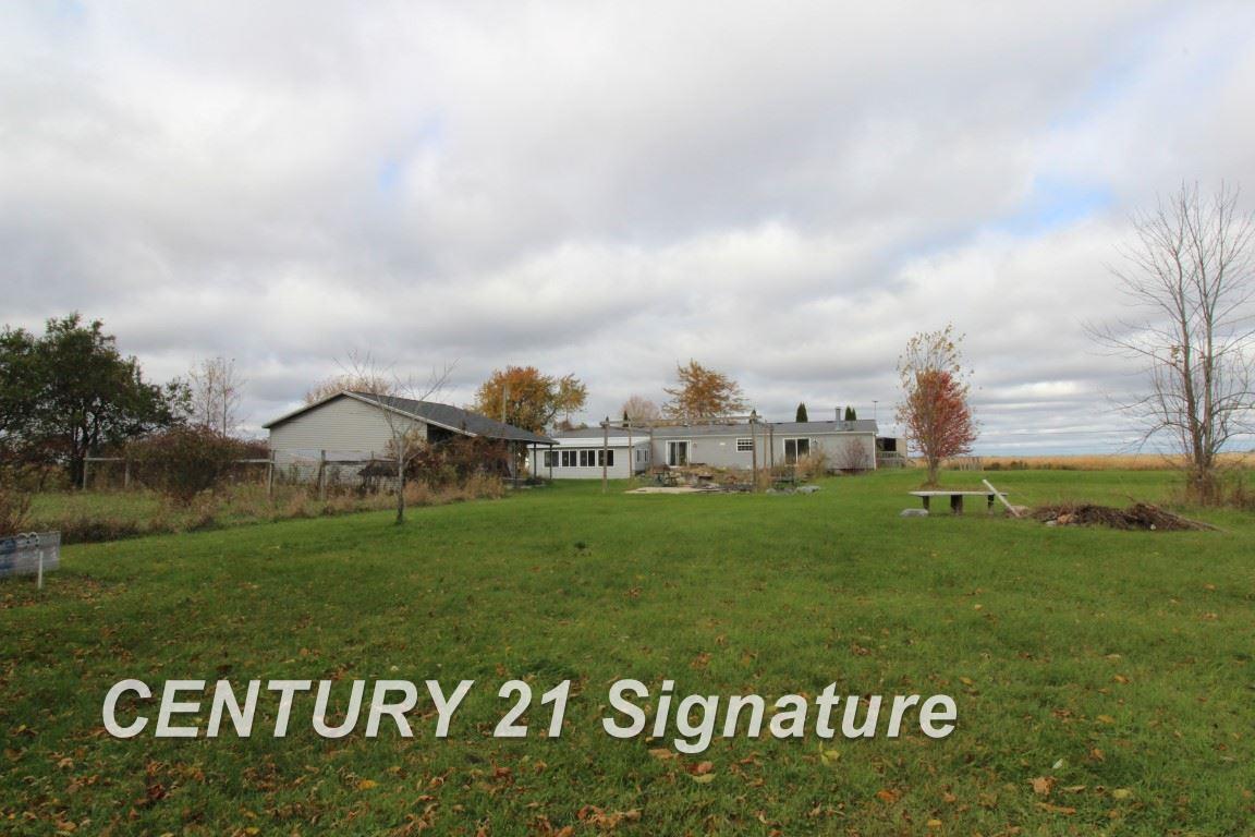 2491 Whites Beach Road Standish, MI 48658 - Photo 2 of 19 Gallery Image 2