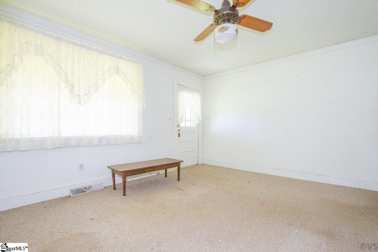 197 McWhorter Road Easley, SC 29642 - Photo 11 of 36