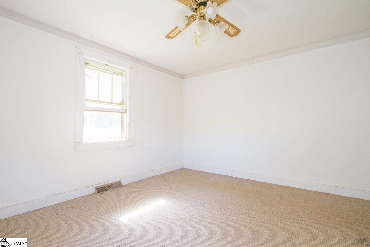197 McWhorter Road Easley, SC 29642 - Photo 17 of 36