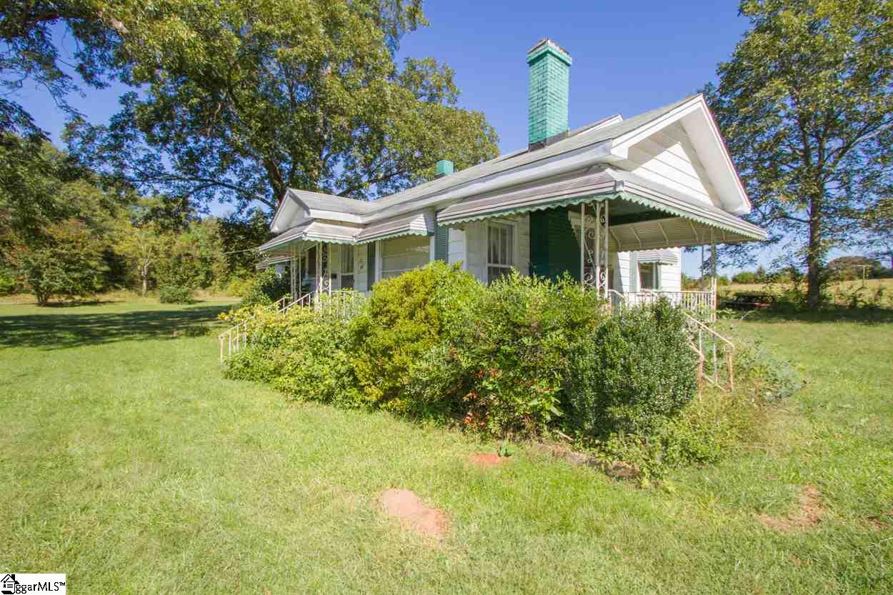 197 McWhorter Road Easley, SC 29642 - Photo 5 of 36
