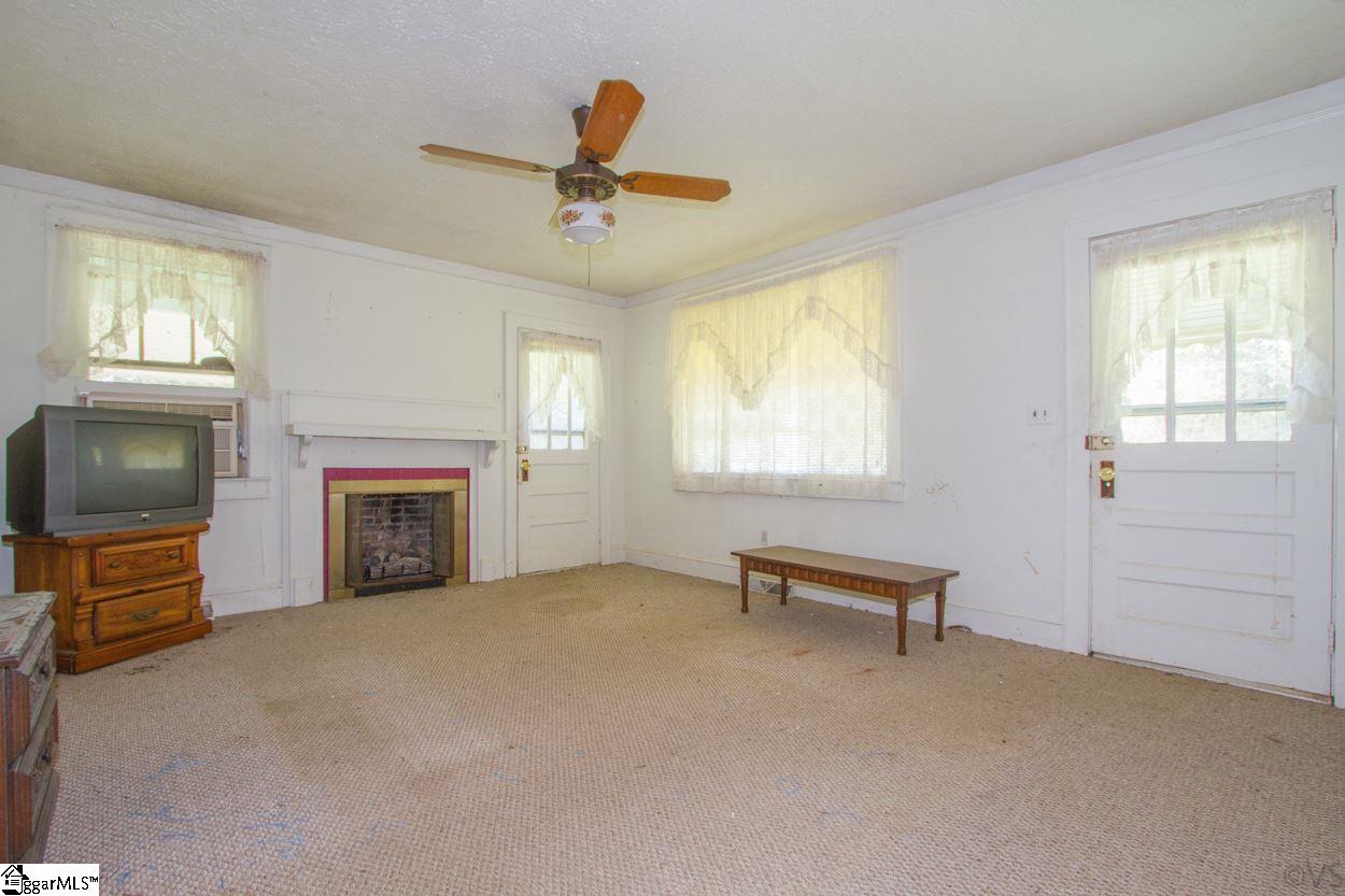 197 McWhorter Road Easley, SC 29642 - Photo 8 of 36