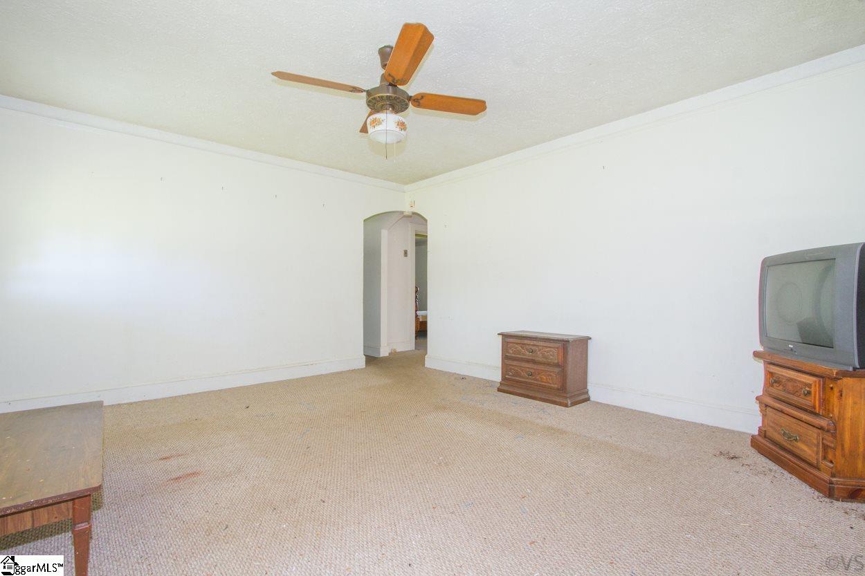 197 McWhorter Road Easley, SC 29642 - Photo 10 of 36