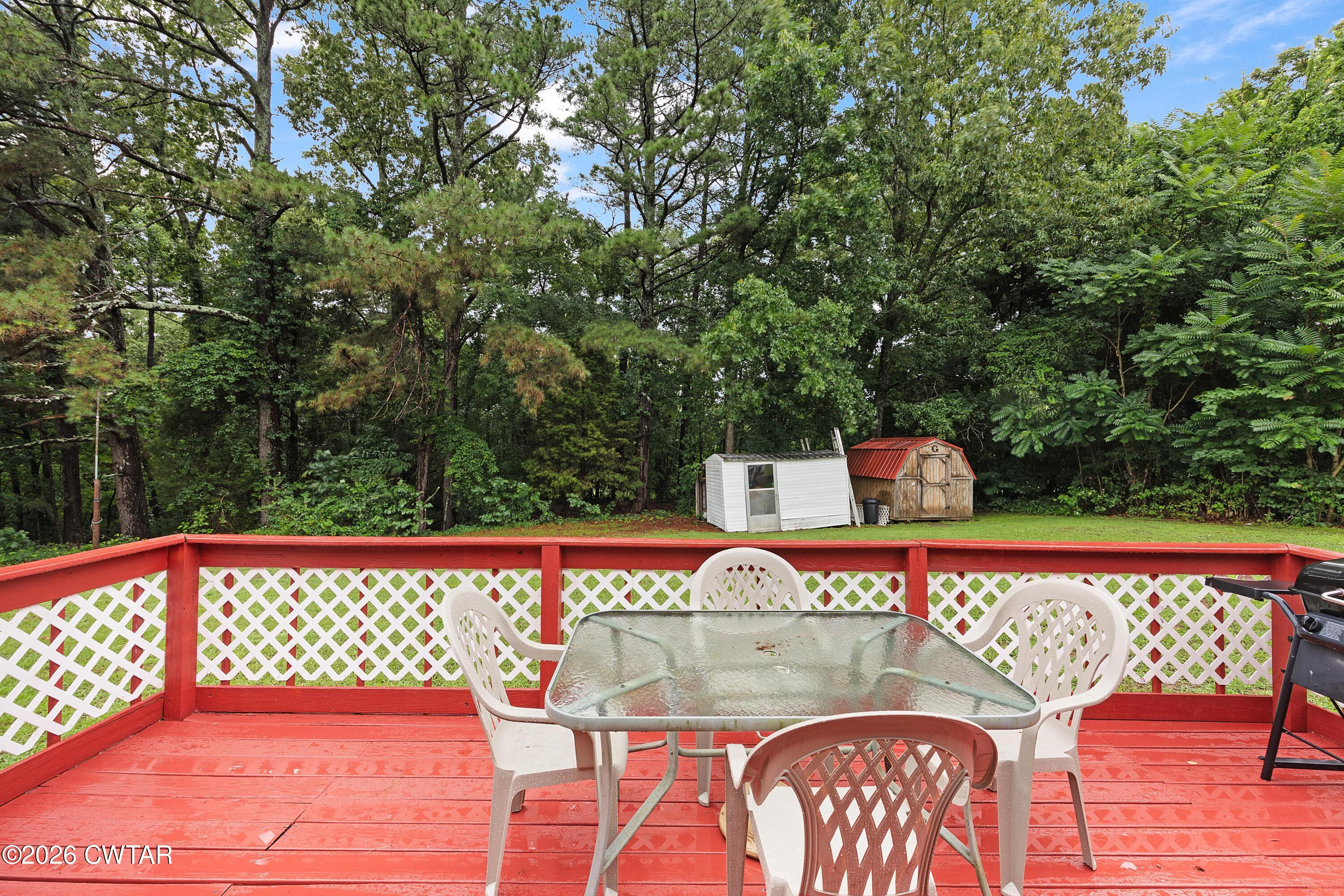 1820 Clift Road Bolivar, TN 38008 - Photo 21 of 22 Ermon deck1