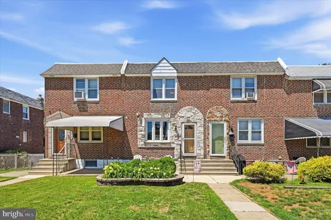 $275,000 | 5220 Gramercy Drive, Clifton Heights, PA 19018