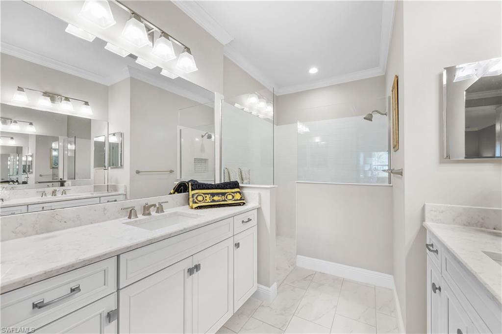 2302 Marquesa Circle Naples, FL 34112 - Photo 17 of 47