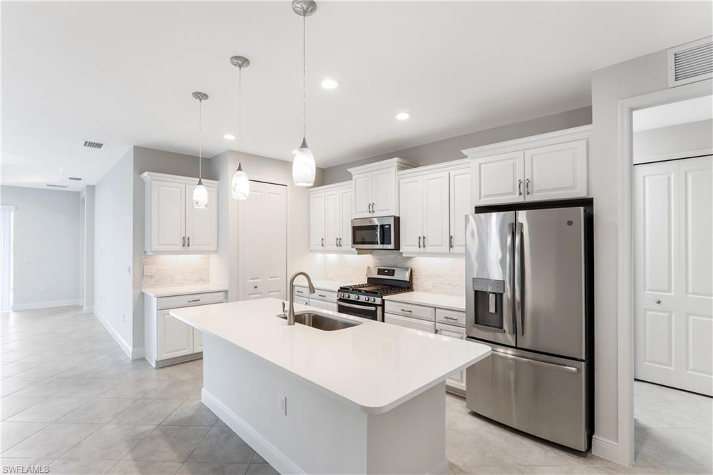 2302 Marquesa Circle Naples, FL 34112 - Photo 38 of 47