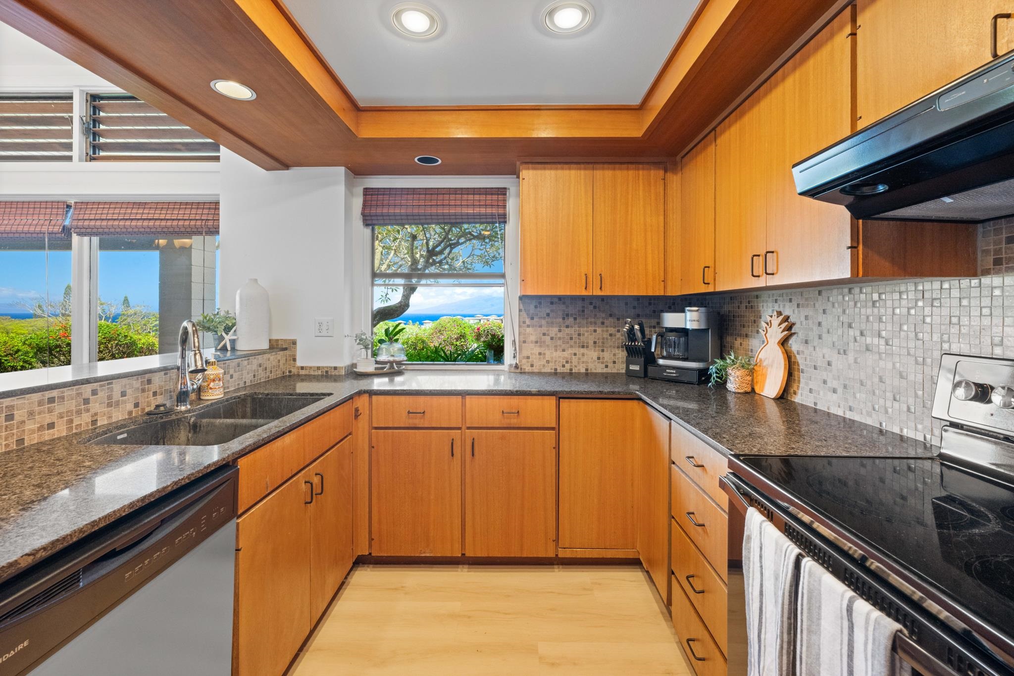 100 Ridge Road, Unit 2712 Lahaina, HI 96761 - Photo 13 of 32 Gallery Image 13