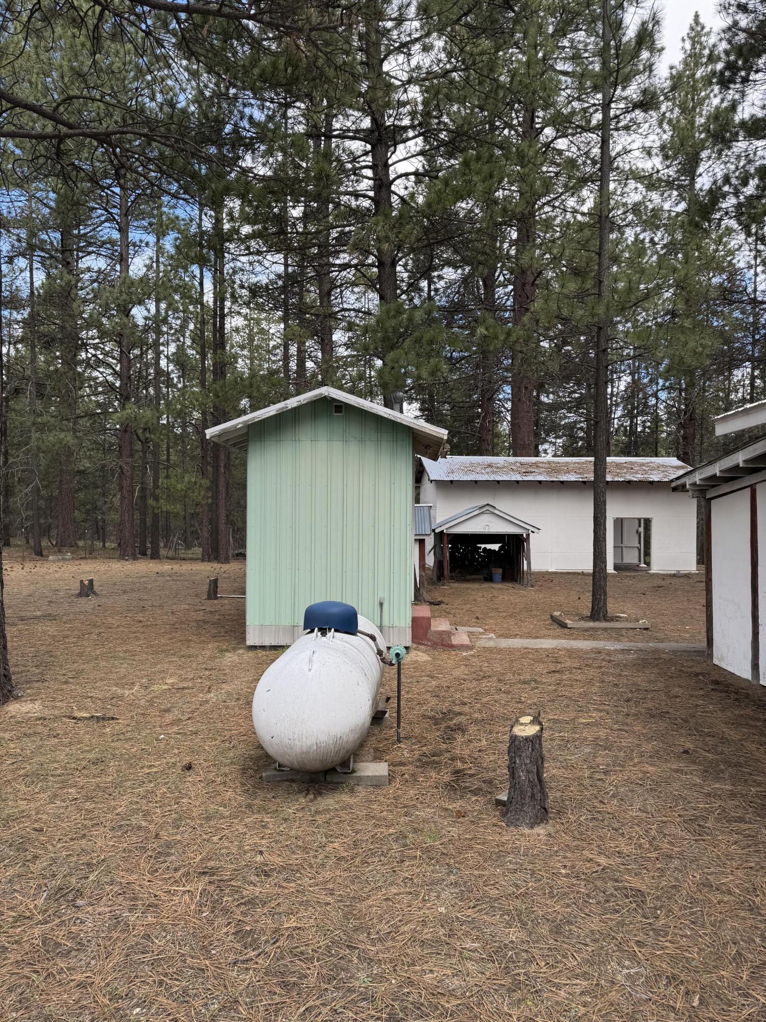 15834 Jackpine Road La Pine, OR 97739 - Photo 37 of 49 36