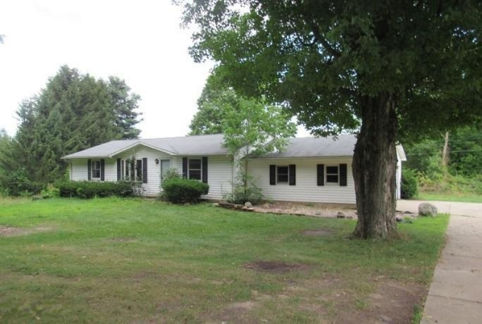 56081 Moorlag Road Marcellus, MI 49067 - Photo 1 of 4 IMG_2391