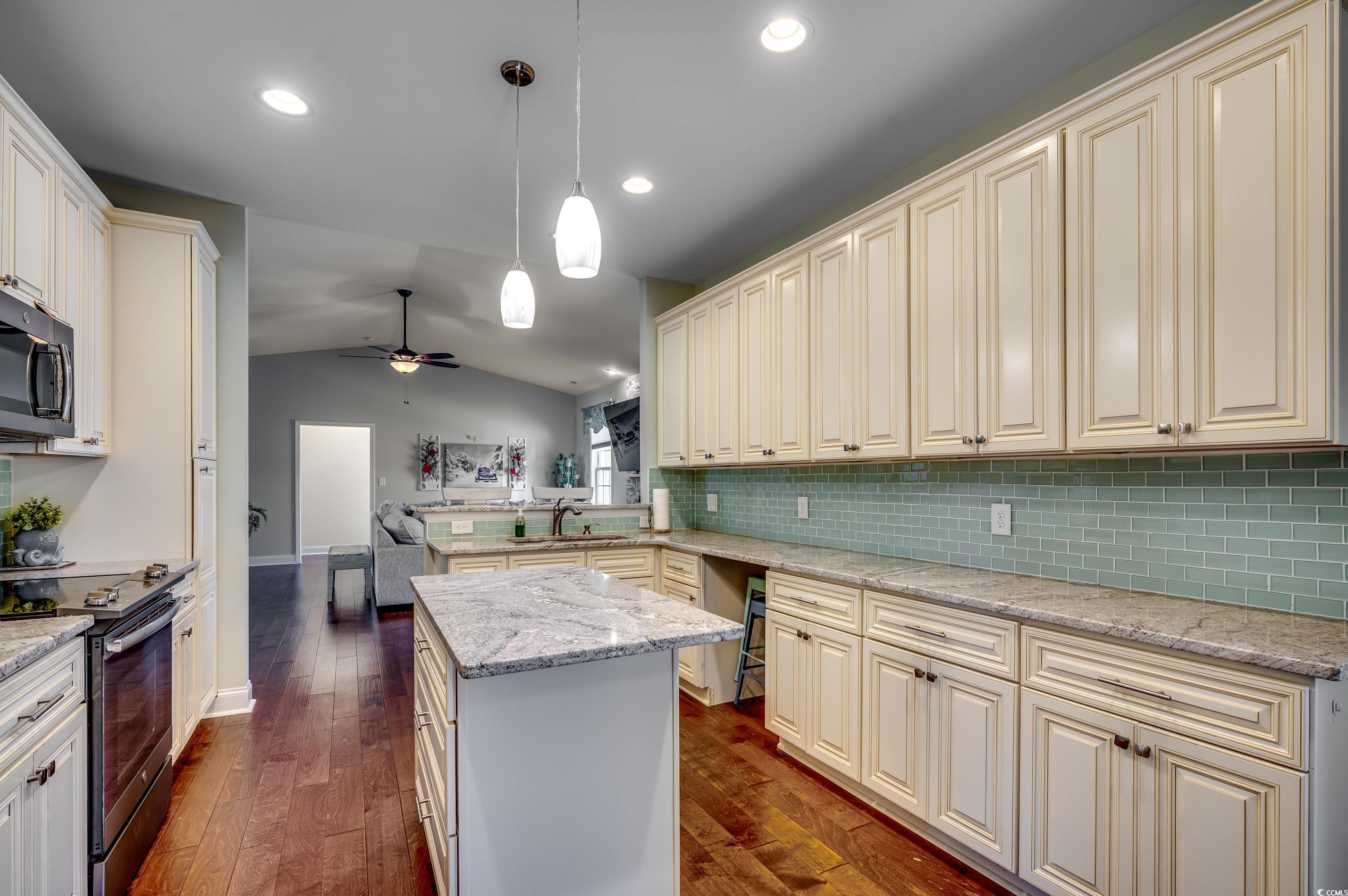1030 Floyd Page Road Galivants Ferry, SC 29544 - Photo 16 of 39 Gallery Image 16