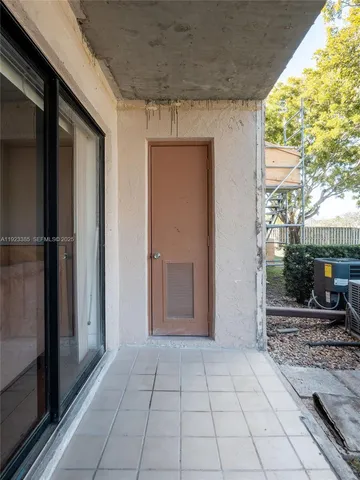 a view of a entrance door of the house