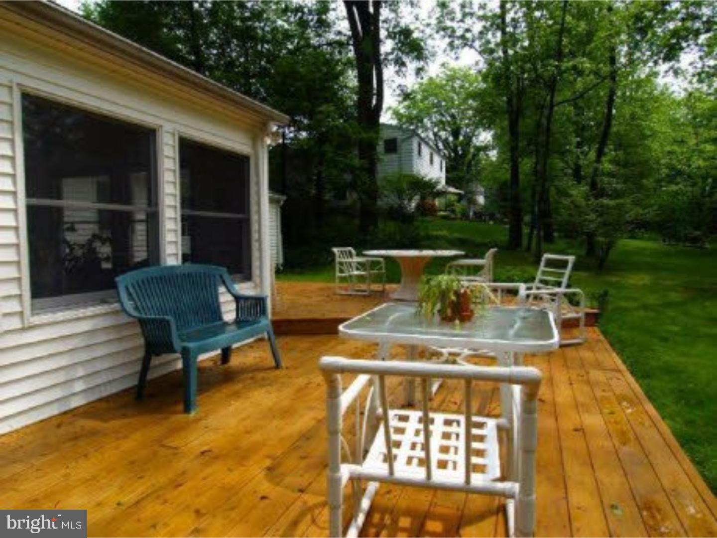 16 Lawrence Road Audubon, PA 19403 - Photo 4 of 25 Deck