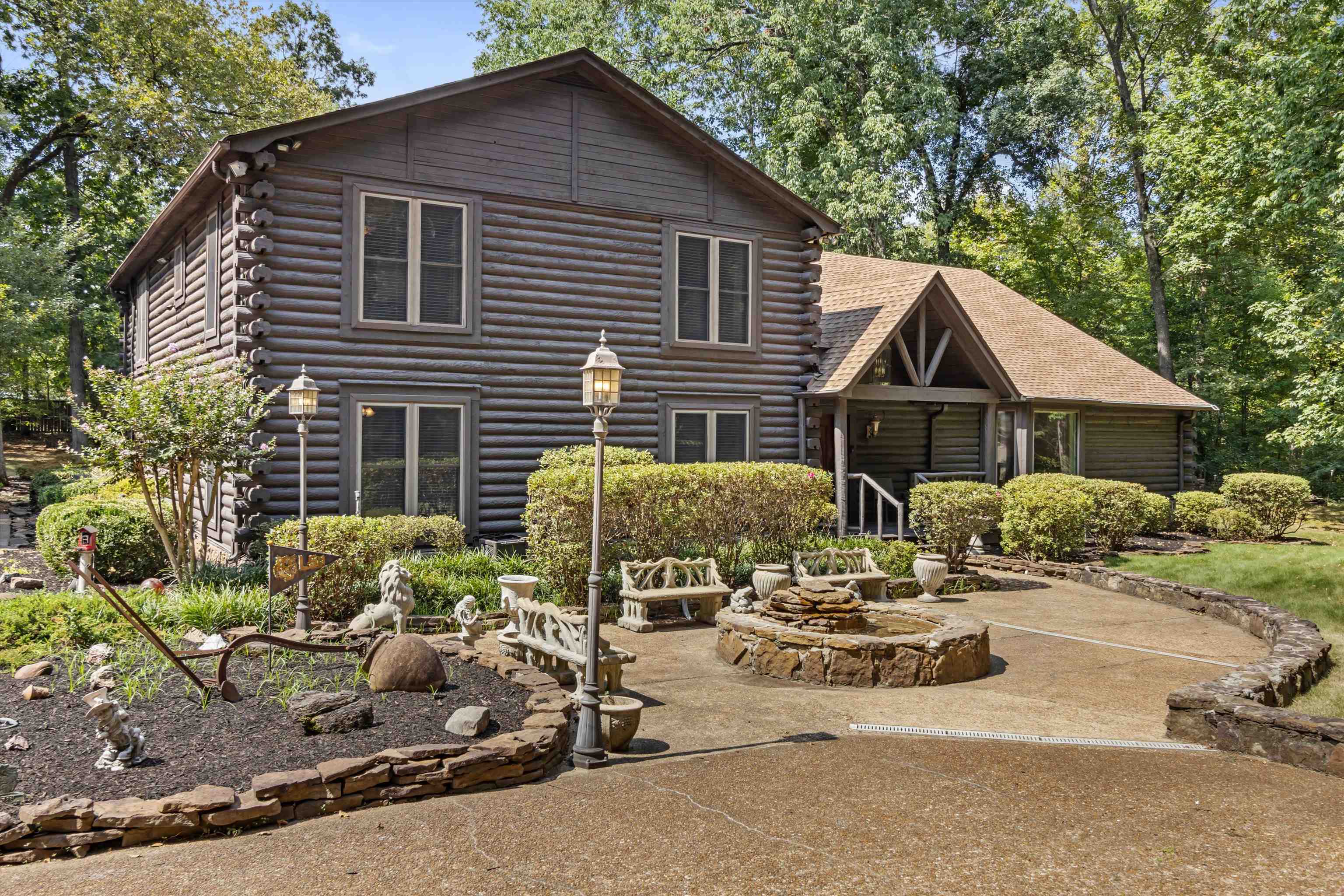 225 Eagle Spring Cove Memphis, TN 38018 - Photo 2 of 40