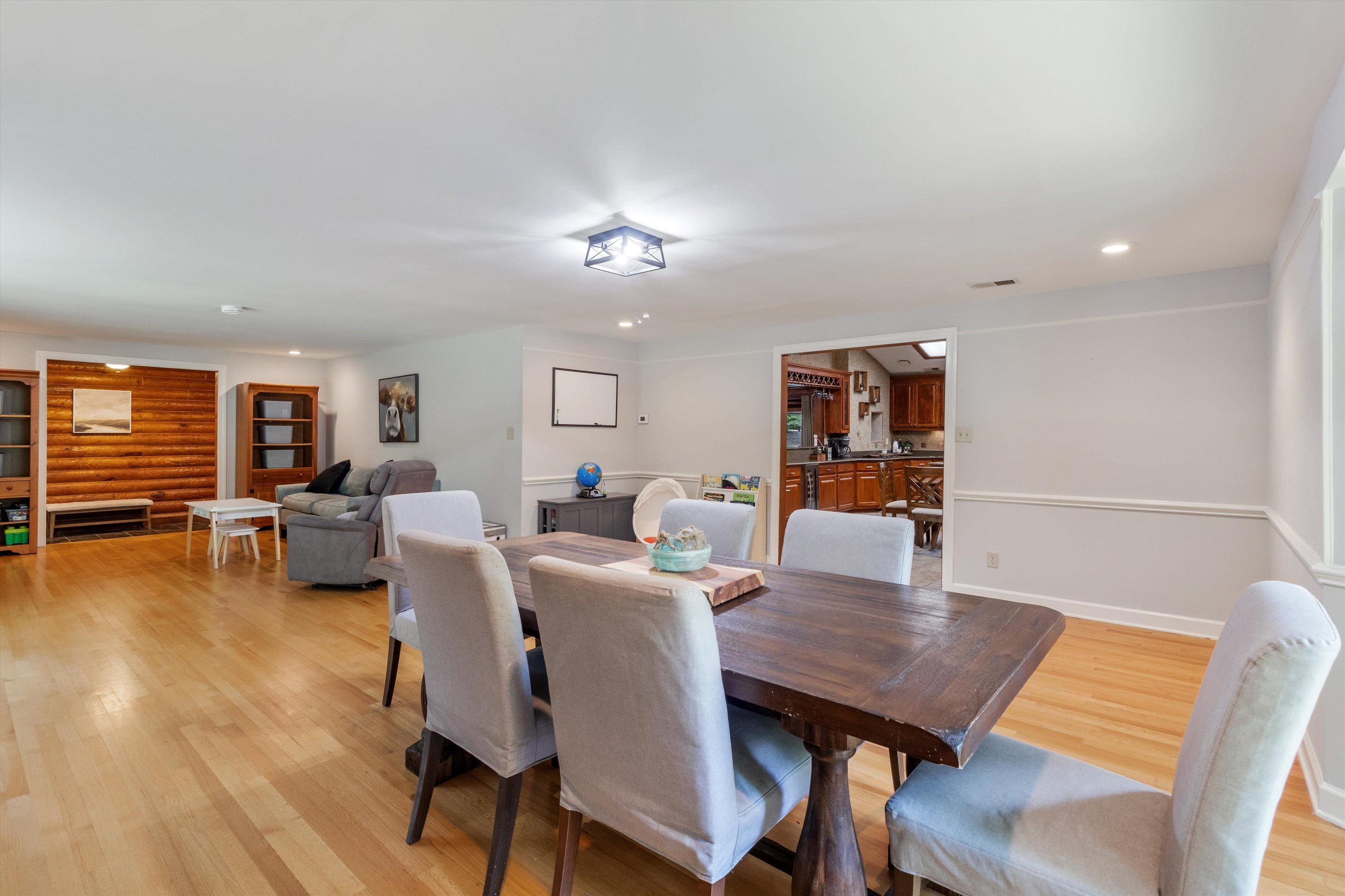 225 Eagle Spring Cove Memphis, TN 38018 - Photo 8 of 40