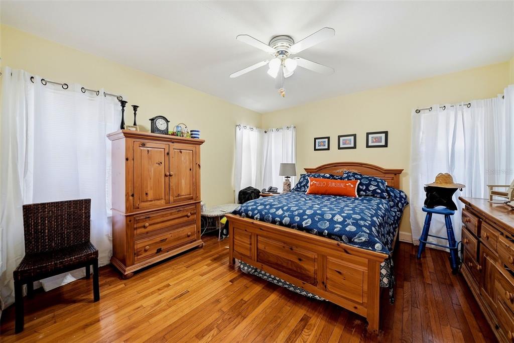726 Mandalay Avenue Clearwater Beach, FL 33767 - Photo 19 of 49