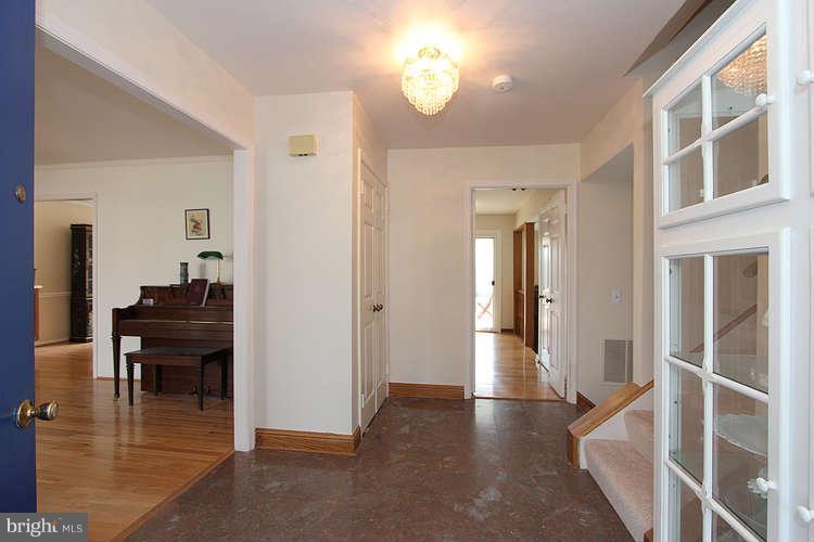 13405 Rippling Brook Drive Silver Spring, MD 20906 - Photo 4 of 30 Interior (General)