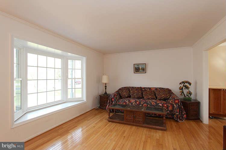13405 Rippling Brook Drive Silver Spring, MD 20906 - Photo 5 of 30 Living Room