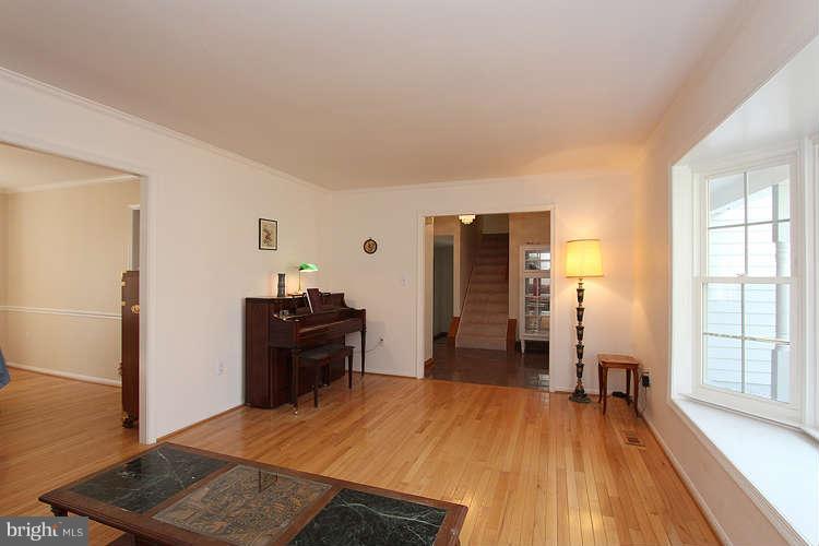 13405 Rippling Brook Drive Silver Spring, MD 20906 - Photo 6 of 30 Living Room