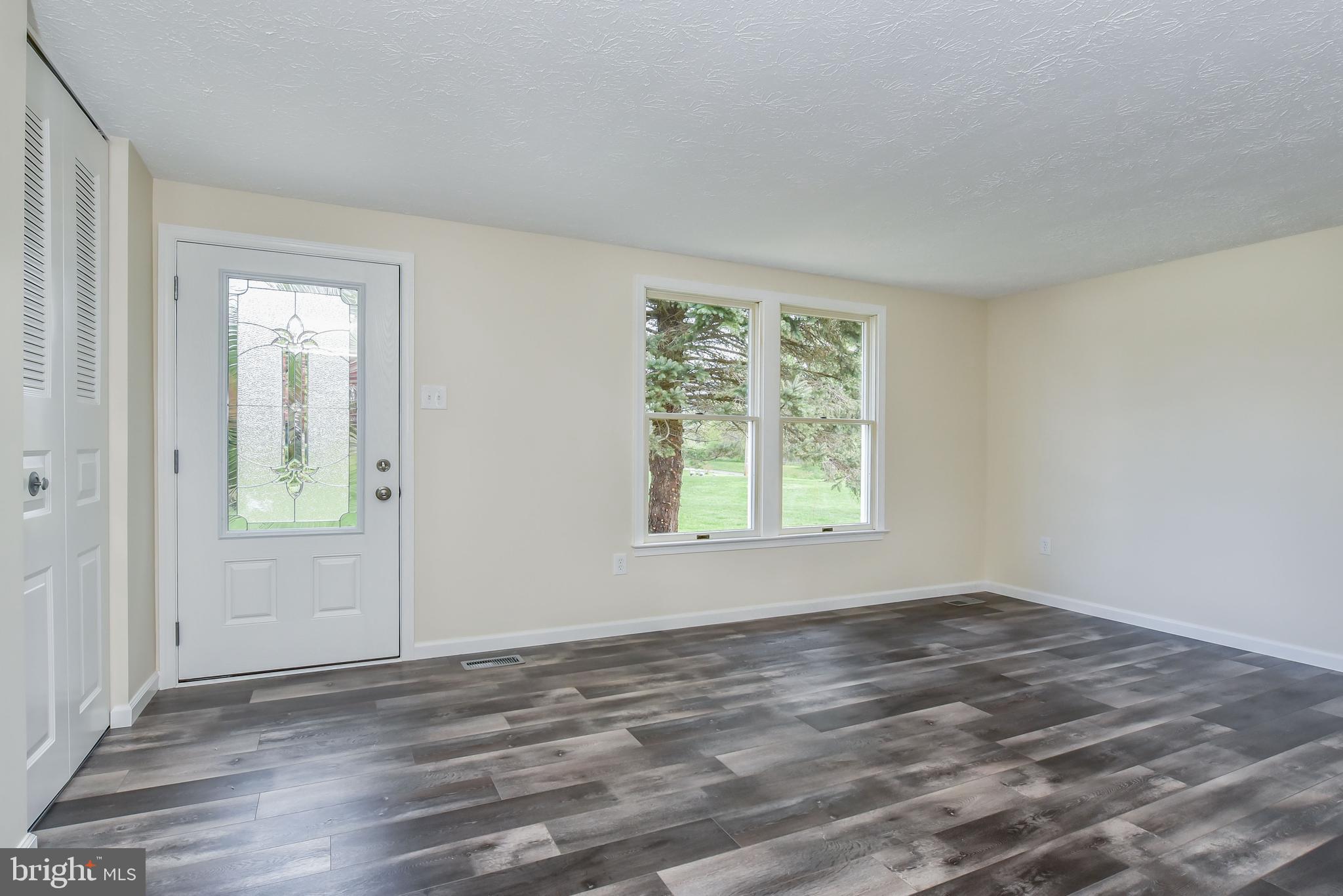 1308 Leeds Road Elkton, MD 21921 - Photo 6 of 28 Main level family/living room .