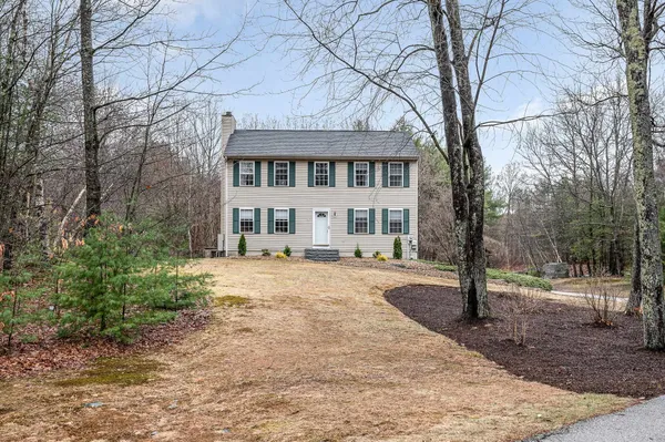 $749,000 | 13 Sheridan Drive, Londonderry, NH 03053
