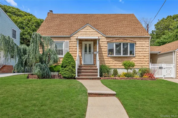 $689,000 | 55 Fir Street, Valley Stream, NY 11580
