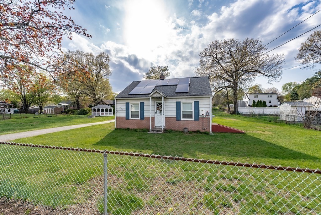 77 Powder Mill Road Southwick, MA 01077 - Photo 4 of 26 Gallery Image 4