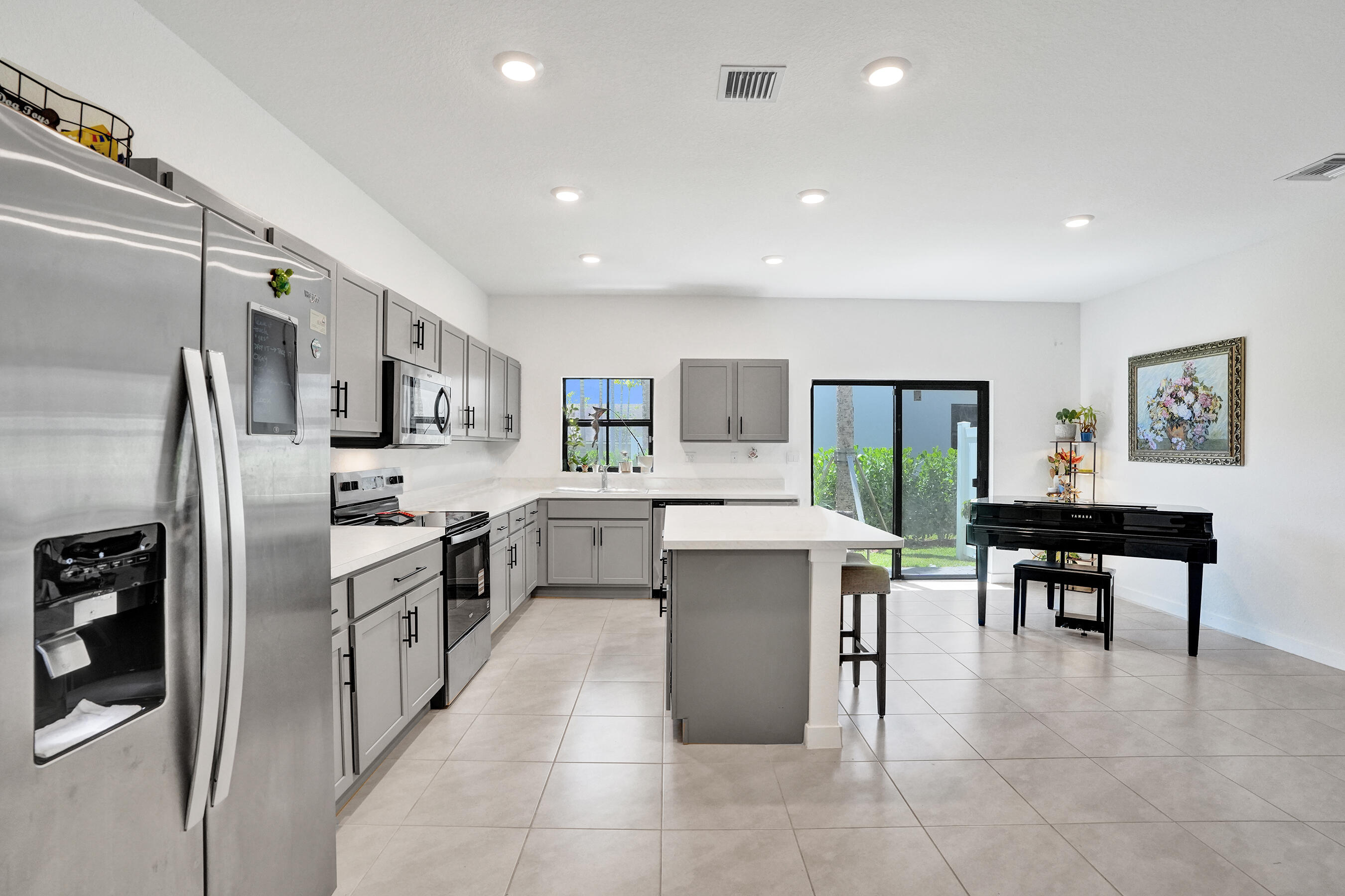 975 Northwest 3rd Street Pompano Beach, FL 33060 - Photo 10 of 36 DSC05254