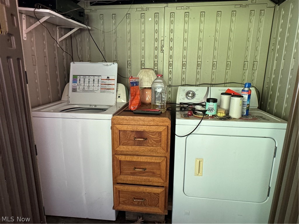 17875 Lashley Road, Unit 403 Senecaville, OH 43780 - Photo 18 of 22 Washroom with washer / clothes dryer