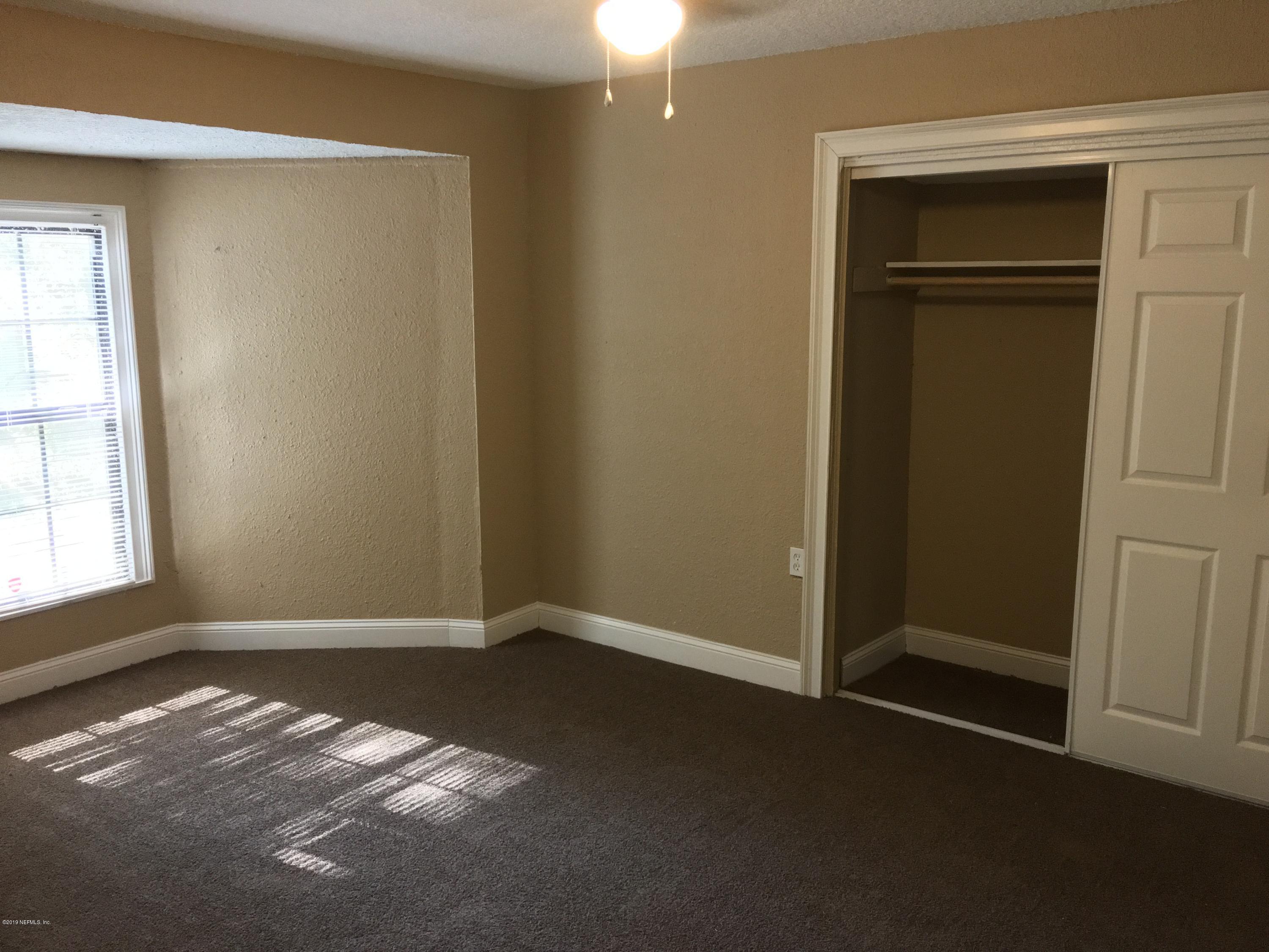 9534 Ridge Boulevard Jacksonville, FL 32208 - Photo 8 of 15 IMG_5678